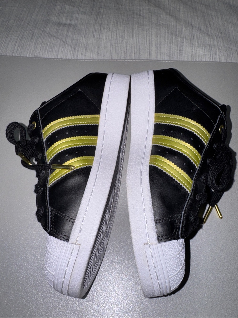 Adidas Superstar Mule "Black Gold Metallic" FZ2268 [6.5 Women’s] - Picture 4 of 9